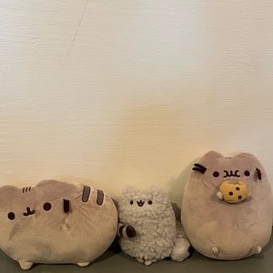 Pusheen and Stormy plush